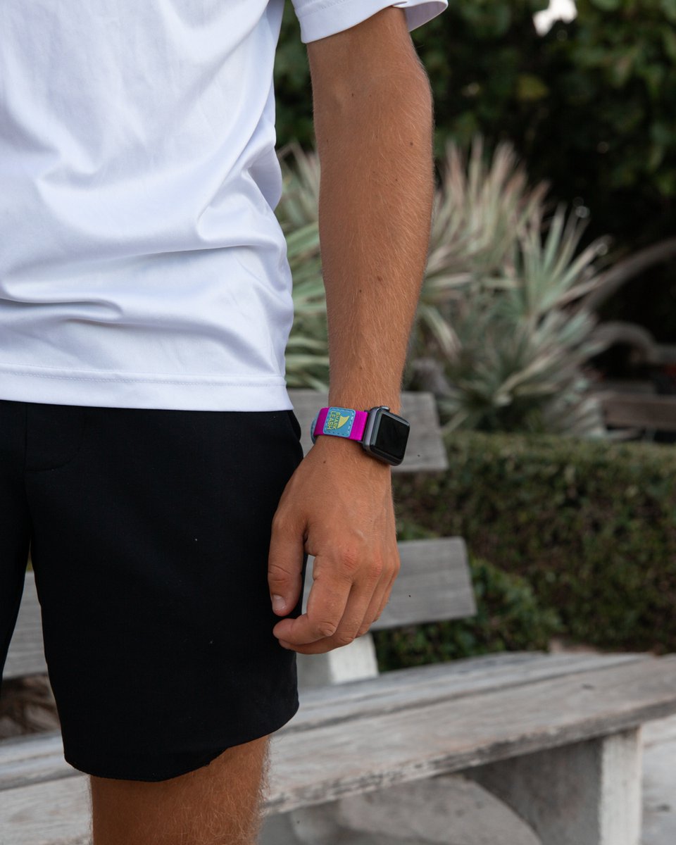 freestyle_watch's tweet photo. Dive into retro waves with the Freestyle's Nantucket strap! 🌊🏄♂️ It’s a vibrant throwback that’ll make your Apple Watch™ ride the tide of color 🌈✨ #applewatchstrap #watchband #watchstrap #neonlovers #applestrap #watchstraps #neonart #neonvibes https://t.co/QWO2dVEjKH https://t.co/InfoMH3HpB