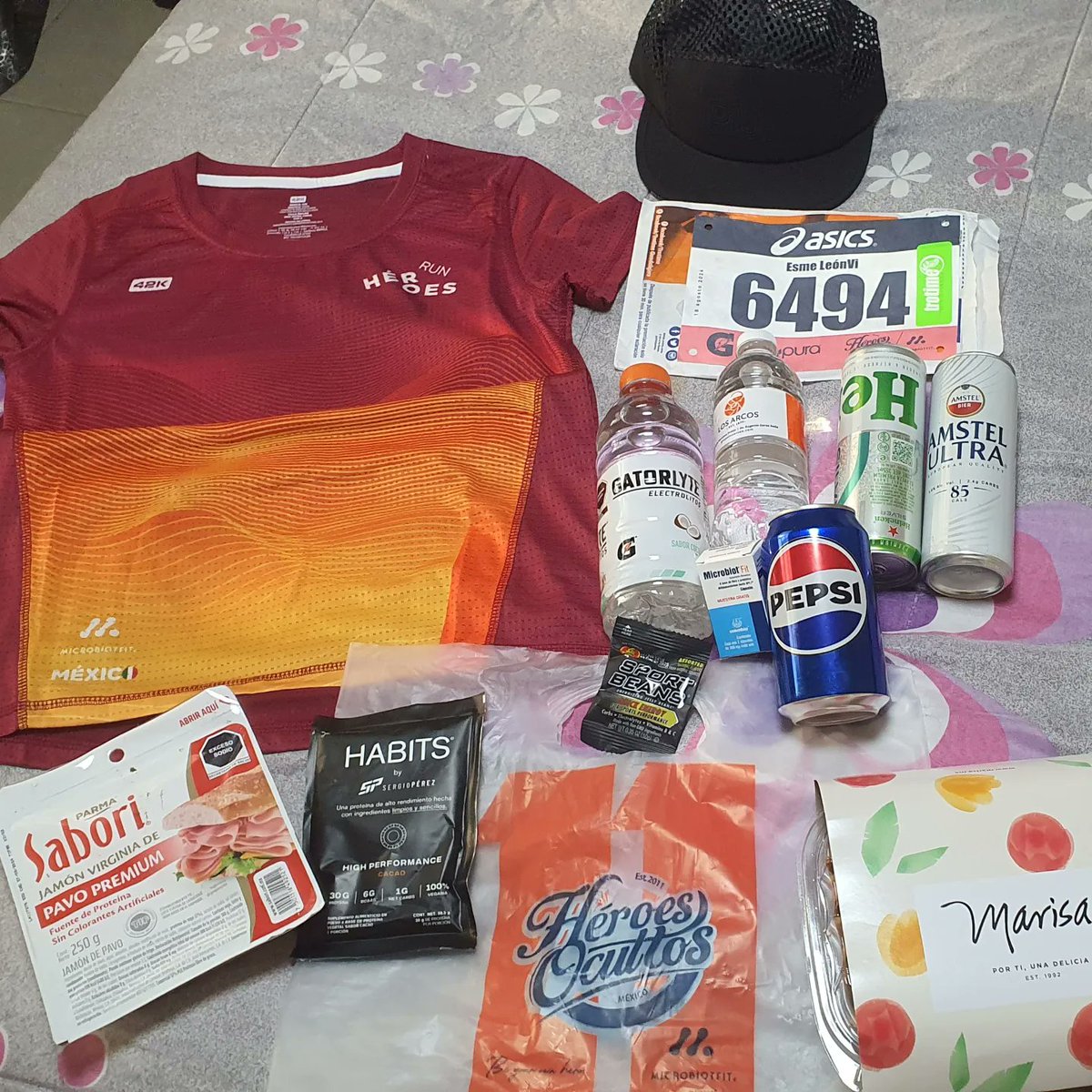 Esmerleonv's tweet photo. Después de una rodadita, fuismos por nuestro kit del #15kheroesocultos @carreraheroesmty después de no correr en asfalto y de andar en la montaña por mas de 1 año y de ser #ultratrail #ultrademente esta es una carrera imperdible, mañana disfrutaremos al 1000 @ReyLoborebelion https://t.co/CQcPLuDtHv