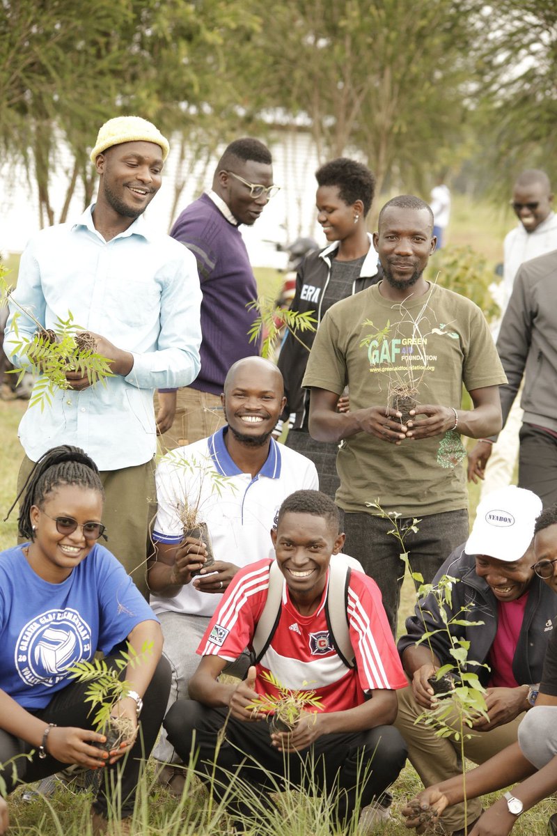 yankmigori's tweet photo. Bracing our government to enhance drastic change. #ClimateChange towards her campaign to plant 15 billion trees in ten years from 2022 in a bid to reach 30% tree cover in Kenya. 
Thanks @elfafrica1
@TunawezaEmpower @Power2YouthKe https://t.co/yWlHP8GJrq