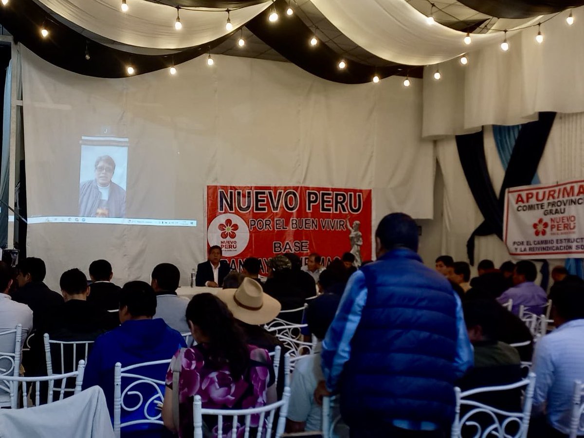 NuevoPeruMov's tweet photo. Hoy en #Apurimac avanzamos hacia acuerdos unitarios para luchar contra dictadura por un nuevo #PactoSocial con los movimientos regionales “Pachamama”, “José María Arguedas” y “Agua” en un encuentro donde participaron nuestra militancia y la ciudadanía. #ConElPoderDelPueblo 🌺 https://t.co/f9hl1VOhYi
