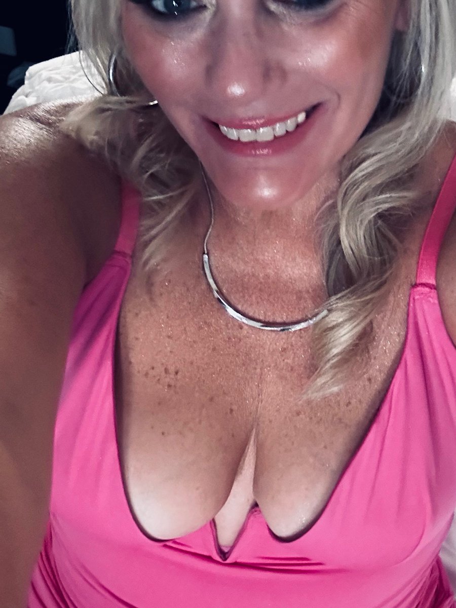 Where are all the big 🍆 in Vegas?