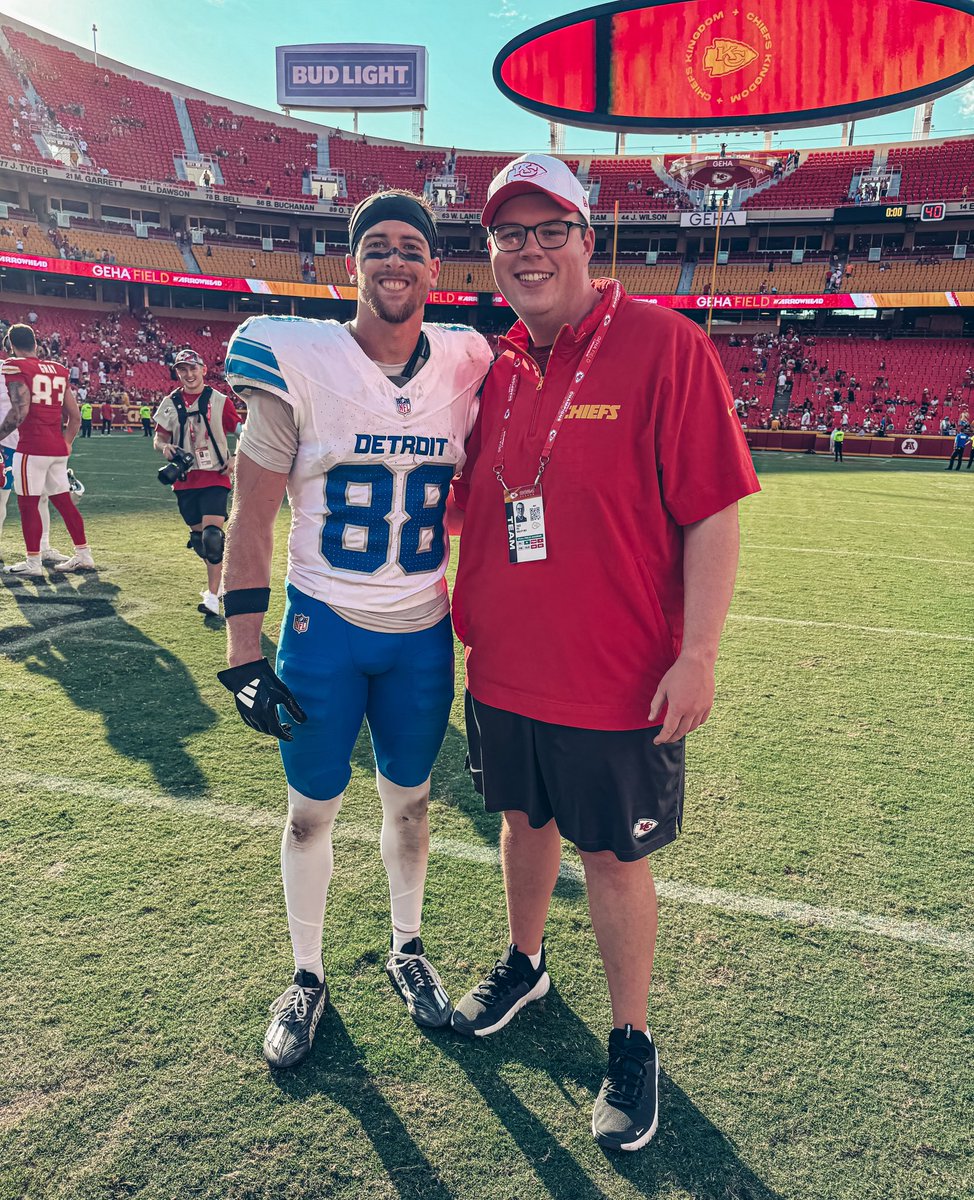 Former <a href="/NWMOSTATE/">Northwest Missouri State University</a> Equipment Room Student-Intern &amp; <a href="/NWBearcat_FB/">Northwest Football</a> Wide Receiver <a href="/KadenDavis23/">Kaden Davis</a> has graduated to the big leagues! 🏈