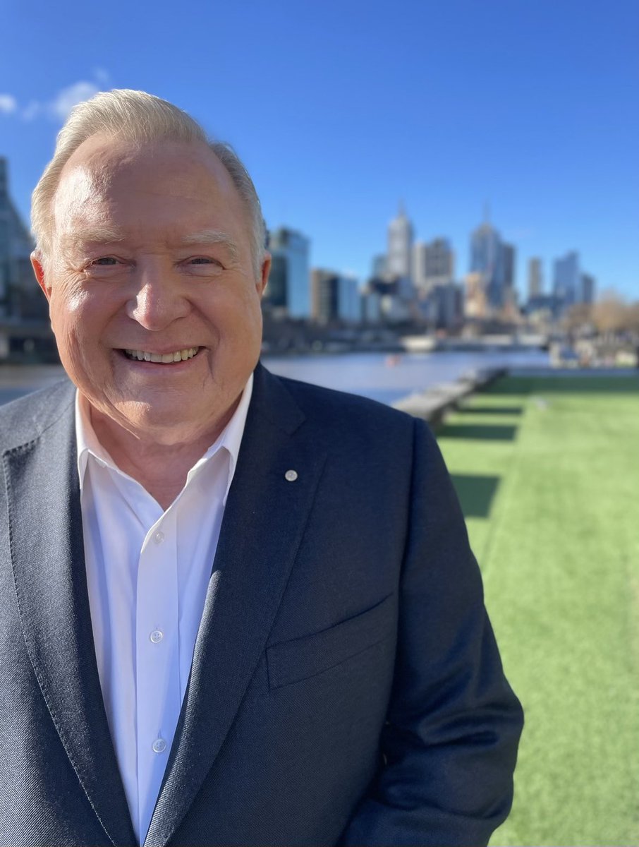 phitchener9's tweet photo. There’s a lot to love about our town… what do you like best about Melbourne?
#melbourne #coffee #foodscene #laneways #friendlypeople #space #parksandgardens #thetan #albertparklake #southbank #docklands #cbd https://t.co/sG3aPKli0Z