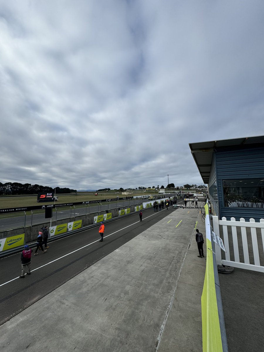 MitchRobinson_'s tweet photo. Had been a while since I tuned in to @IndyCarRadio, nice ambience on the drive out to Symmons Plains this morning in Tasmania. https://t.co/SXV1cYQ9i4