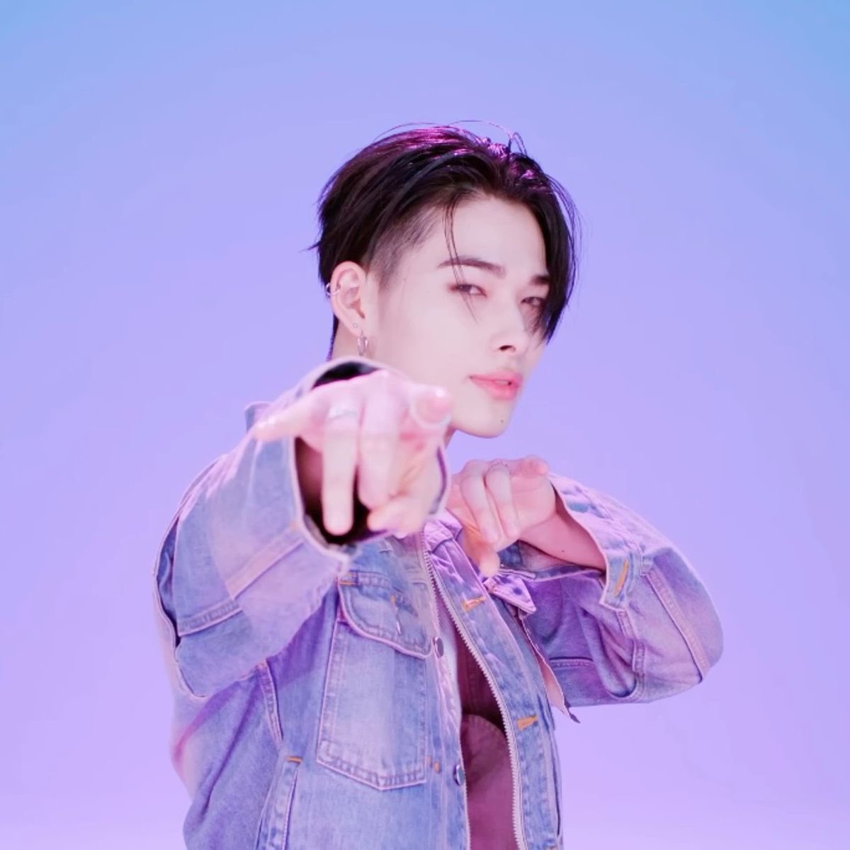 yunrchive's tweet photo. Oiii, gente!! ❤️ estou fazendo uma rifa, em que o prêmio é: 
ALBUM ROMANCE UNTOLD ENGENE (NIKI) 
1 GANHADOR!
⁃O valor da rifa é 5 reais
⁃O sorteio será realizado dia 01/09, mas caso todos os números sejam comprados antes da data, reagendaremos o dia do sorteio!
+ https://t.co/1G1Hdc57wH