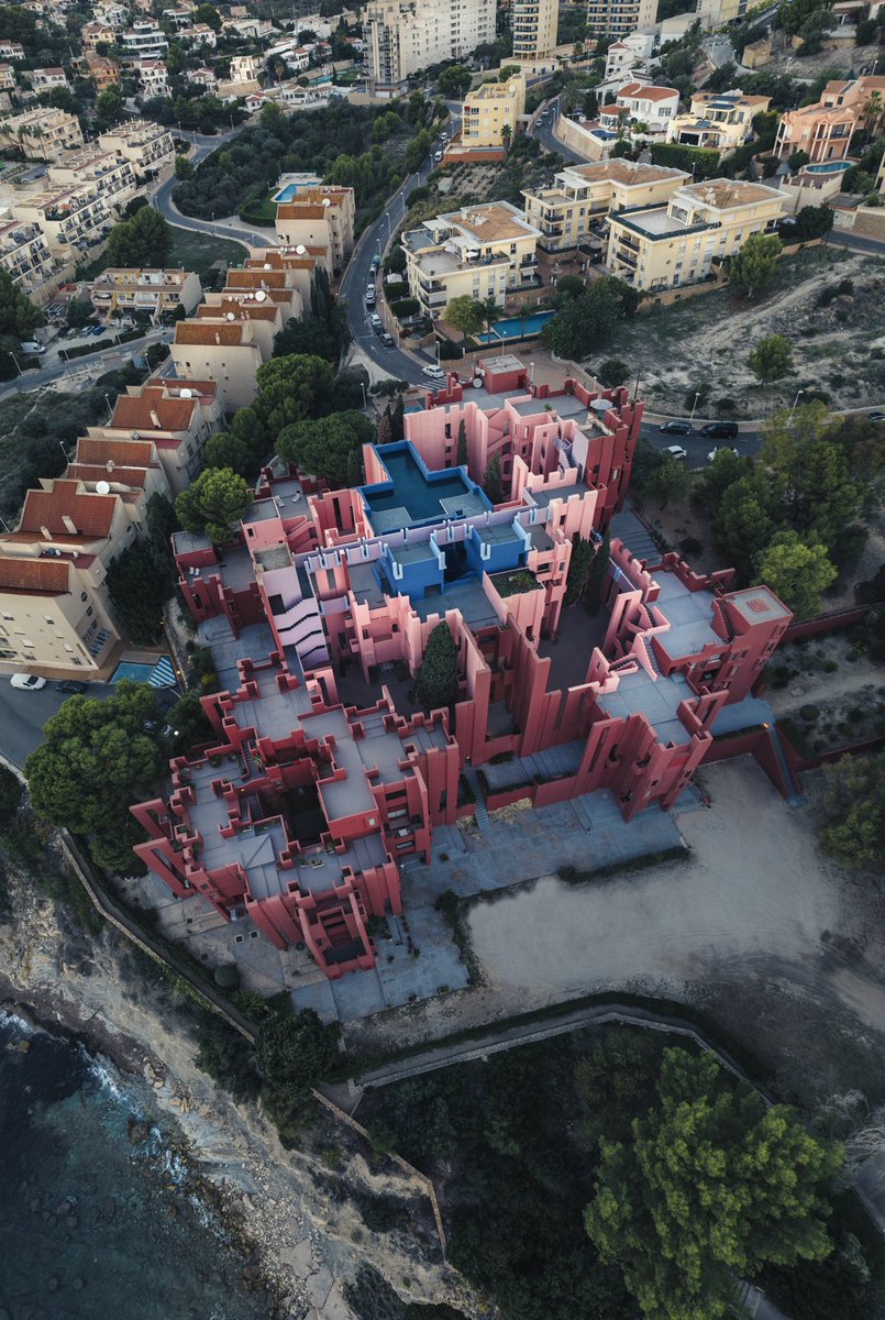 La Muralla Roja, Calp, Spain 🇪🇸
#spain #Barcelona #landscapephotography