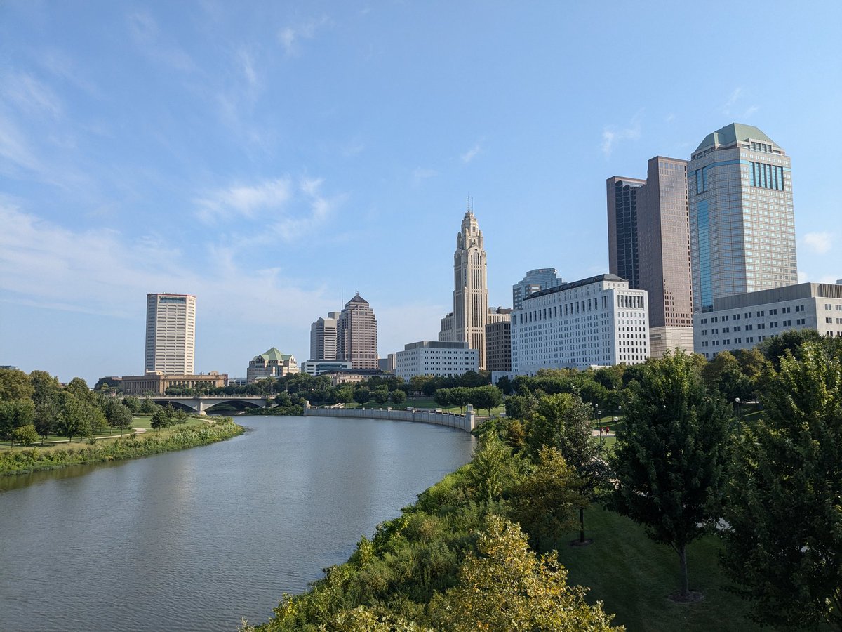 RRVdpool's tweet photo. It was a great morning for the AHA heart walk. #walkcbus @AmHeartOhio @OhioStateDHLRI @OSUWexMed @3CPRCouncil https://t.co/8pl4601HwY
