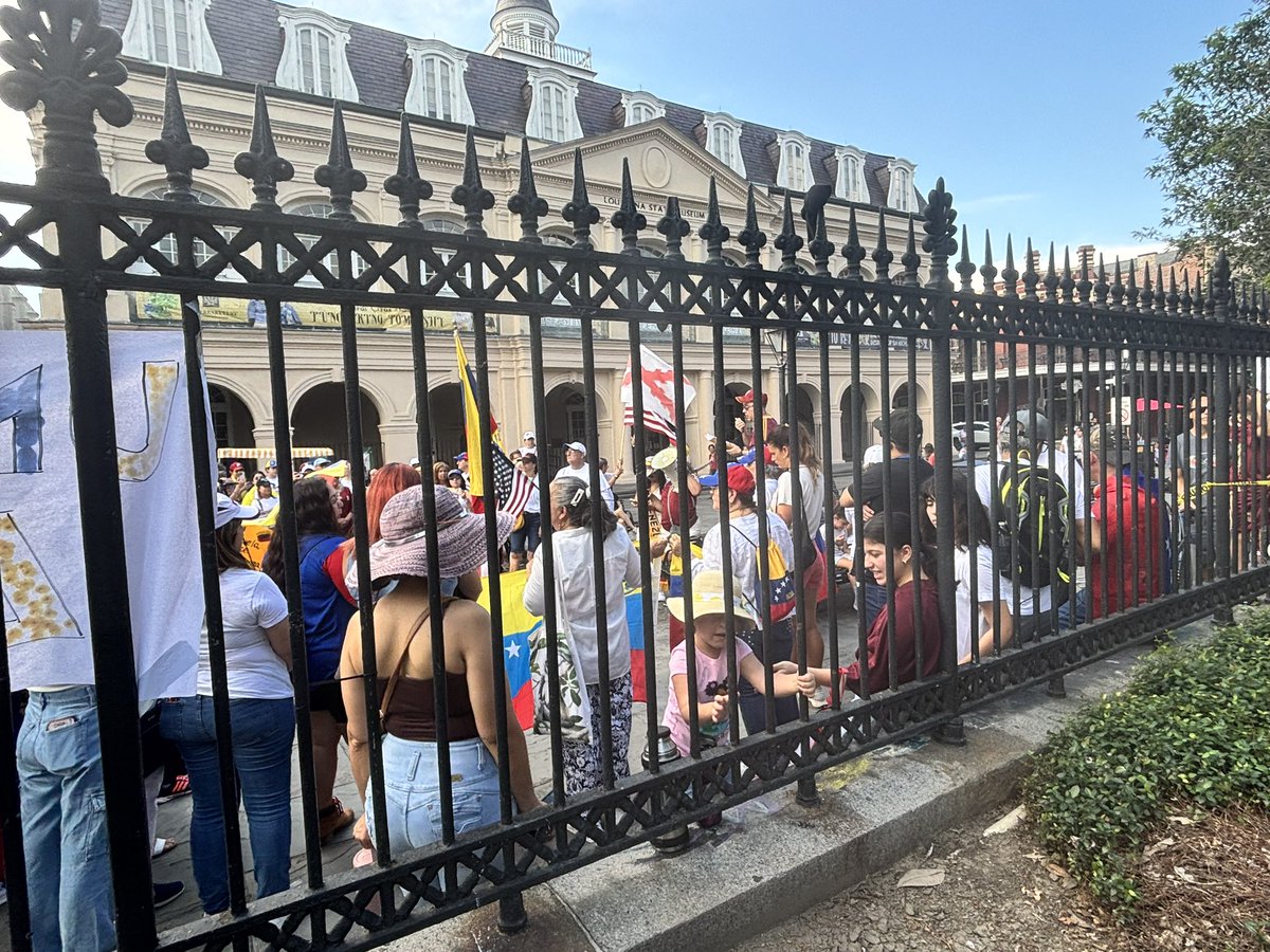 Odanisca's tweet photo. @YourAnonTV #NewOrleans #FreeVenezuela https://t.co/m2SHHePEDT