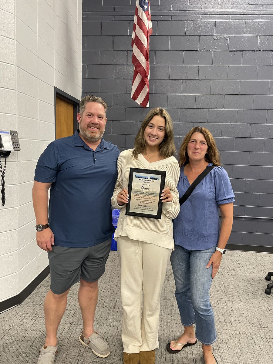 A big congrats to Grace for earning the “Wave For Life” award, having played all her travel years with Warren Wave! 

We are so proud of you Grace!! Thank you for all your hard work and dedication over the years!