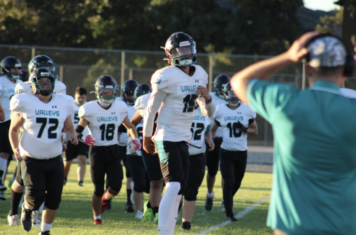 mikole_almond's tweet photo. Great start to the season 43-0 ended the game with 144 passing yards and 2 tds @CappsHal @CoachTABurkett @CoachChoateFB @CoachJFisc @coachbrose74 @coachroberts @SOU_CoachBBrown @CoachBloxton @CoachLanceo @ElonFootball https://t.co/ulYF7TT53U
