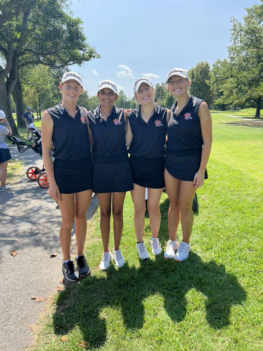 Congratulations to Ruhee and Rachel who placed 3rd with a 5 under 66 at Belk Park today in the Alton kickoff Scramble. Parker and Alayna finished top 10 as well shooting even par!
