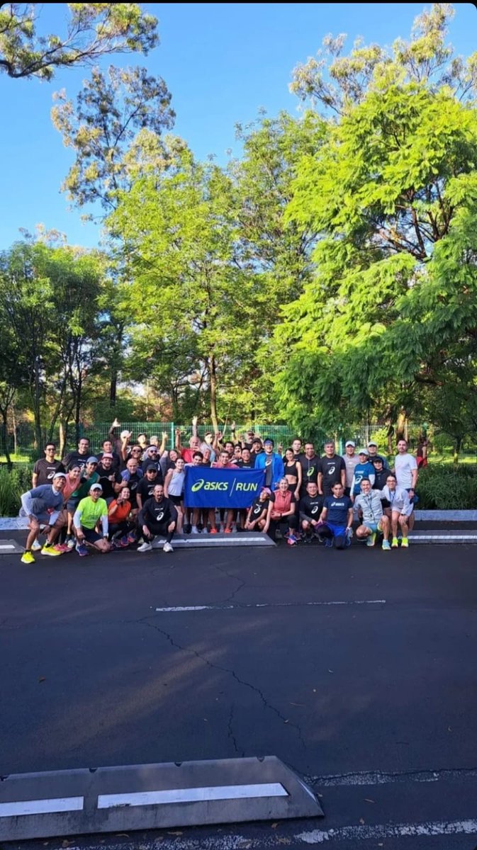 CsarEfrain's tweet image. Excelente entrenamiento con el equipo#asics #AsicsMexico #Runkeeper #templorunner1 #yoelegicorrer1 #manicomiorunners #sumandokm
🏃‍♂️🏃‍♂️🏃‍♂️🏃‍♂️