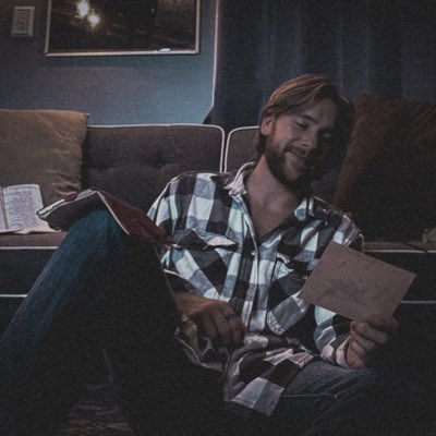 KadeSandz's tweet photo. #NewProfilePic https://t.co/OeIWAVF8Ob
