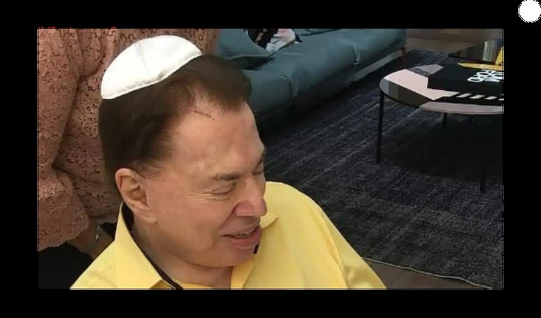 leonardo1opes's tweet photo. Eu tenho um palpite de pq a galera da bandeirinha vermelha no perfil tem tanto ódio do Silvio Santos... https://t.co/DDJNRWLOus
