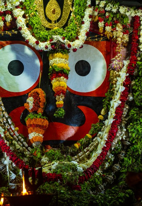 PurnenduKSahoo's tweet photo. ଜୟ ଜଗନ୍ନାଥ 🙏🏻🙏🏻
May the divine blessings of Lord Jagannath bring joy and fulfilment to your heart and home. https://t.co/VLXQkfLI44