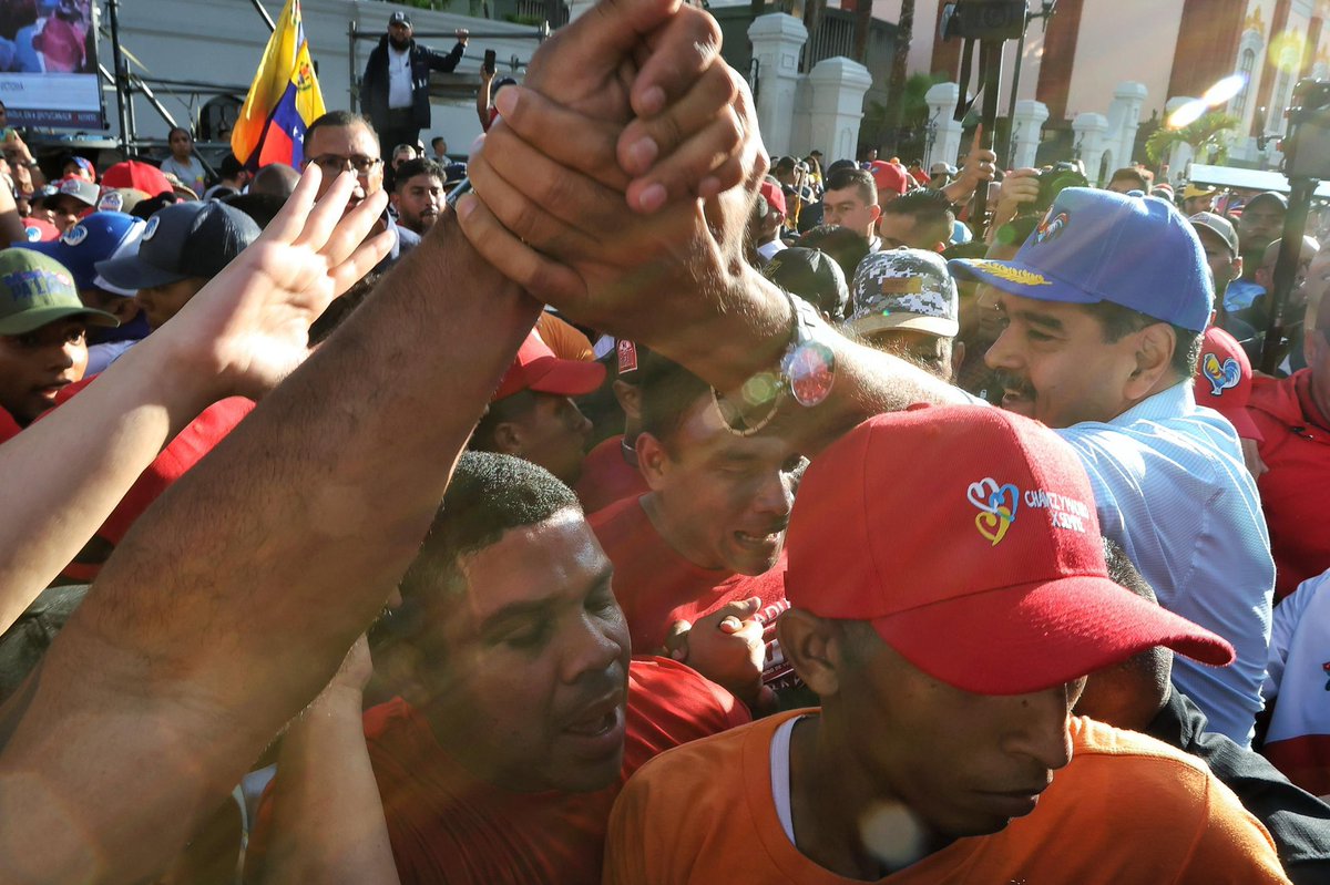 El amor SIEMPRE vence al odio, ¡EN VENEZUELA GANÓ LA PAZ! 

#17Agosto
