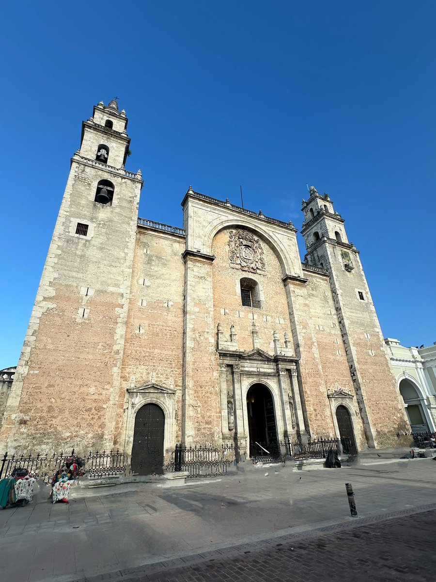 Que linda Mérida! Un honor visitar y disfrutar esta preciosa ciudad. Gracias! Hasta la próxima! #mérida #clinicademerida #pocchuc #catedraldemerida #yucatan #museogastronomicoyucateco