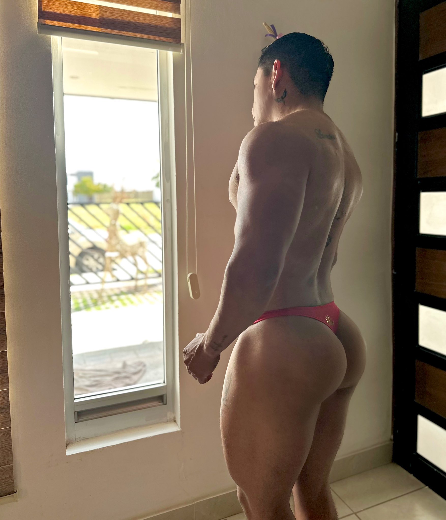 Encuentros gay Villahermosa on X: El culo de @leodanieel es el sueño de  muchos activos t.coI7MBxmcIdI  X