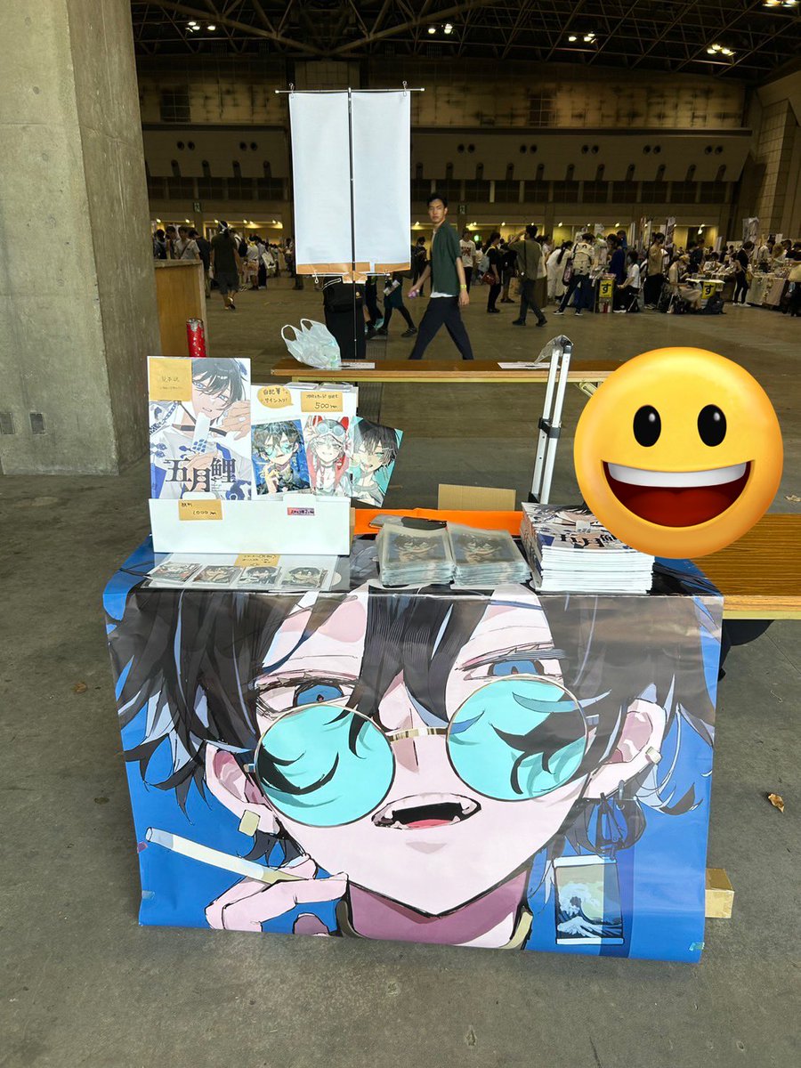 Post by さくしゃ2@画集予約中！ on X: 設営完了！