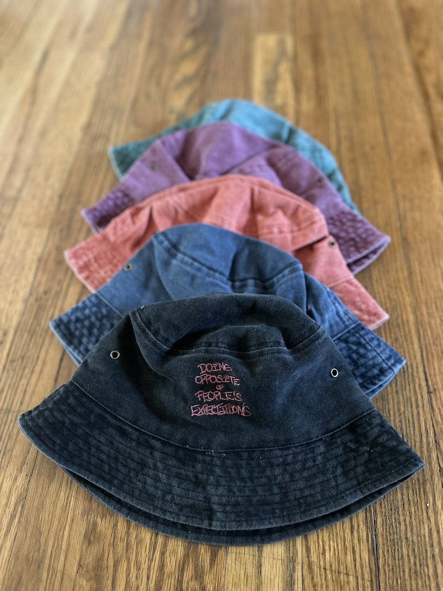 DopeTees11's tweet photo. https://t.co/jNWDrPcDKg https://t.co/U95MZ0qNfZ