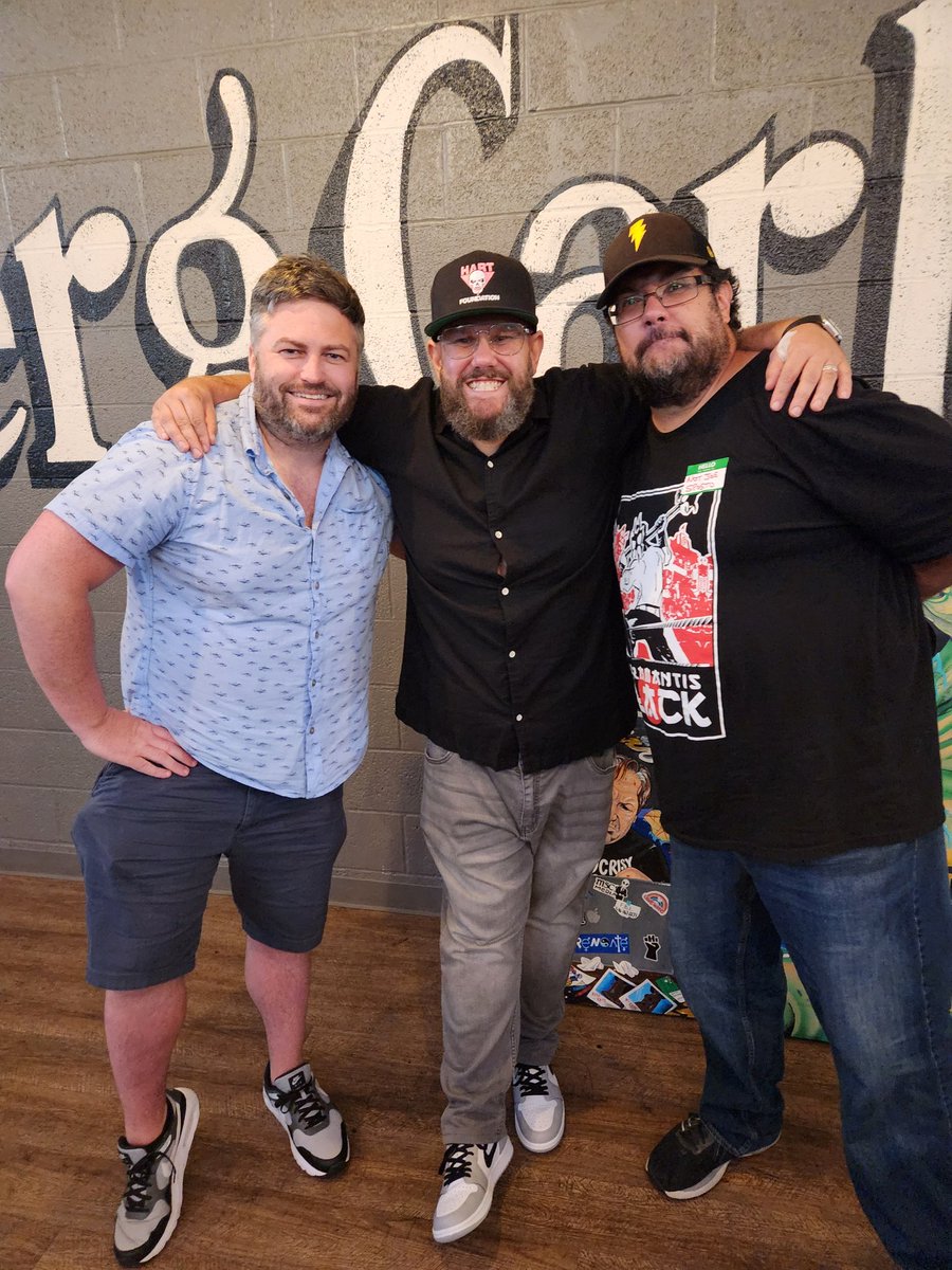 NotJoeSposto's tweet photo. More pics from #DabbleCon2 more great folks @VinniePaulino can't be tagged, Jenny don't have Twitter and @whoarethesepod is shadow banned https://t.co/N5cu2yJGIL