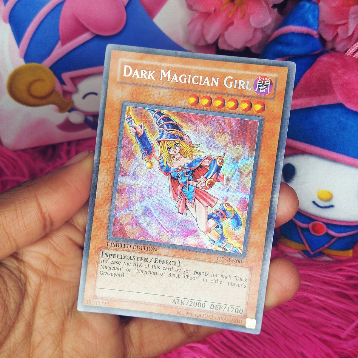 _roxypoxxy's tweet photo. Se ve tan cute My Melody haciendo cosplay de la Dark magician girl 💕

(Si, la calidad salió del chat, pero se ve cute jaksjaja)♡⸜(˃ ᵕ ˂ )⸝🌸💗💕 https://t.co/UoU2XGCXju