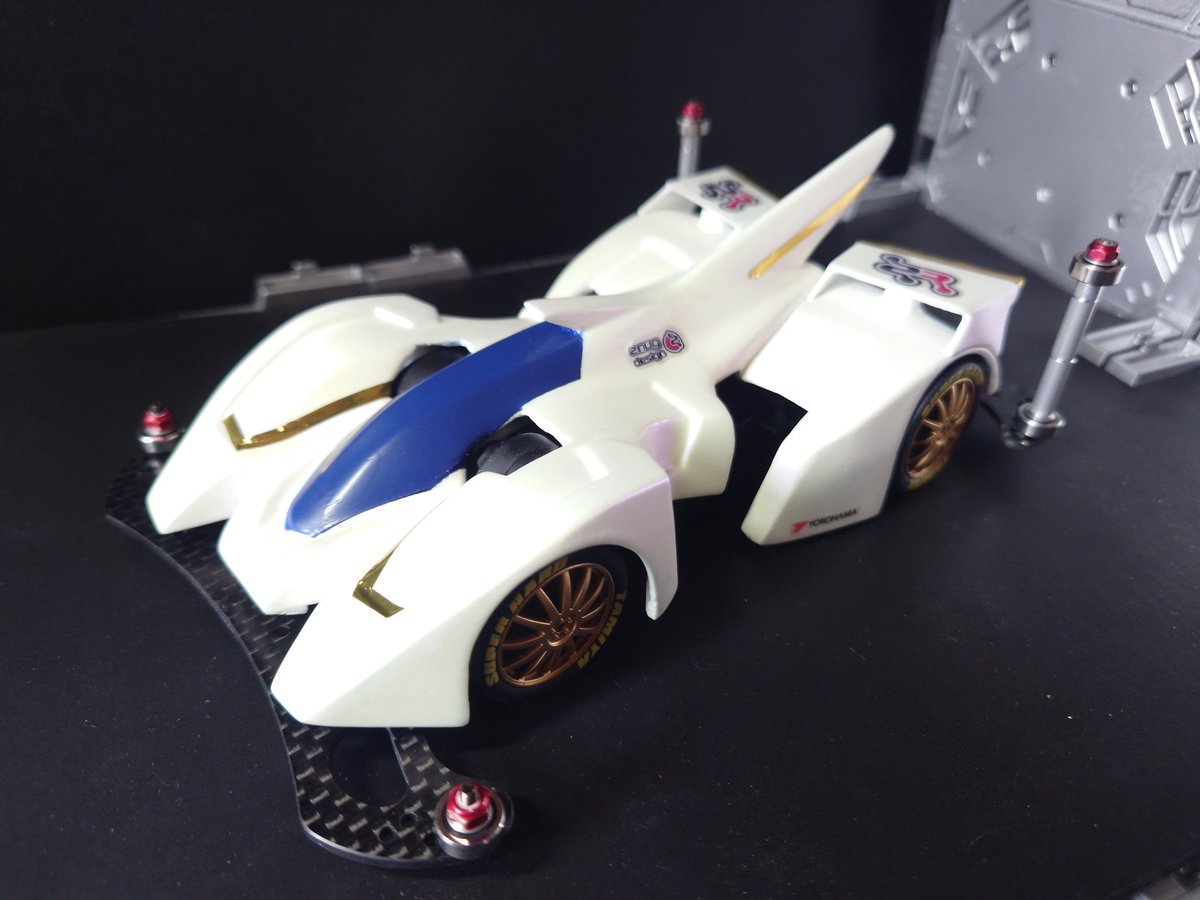 Ferrari_F68's tweet photo. タイトル:[白い王様]

#JC2024コンデレ2 https://t.co/XgyjjTO4Rg