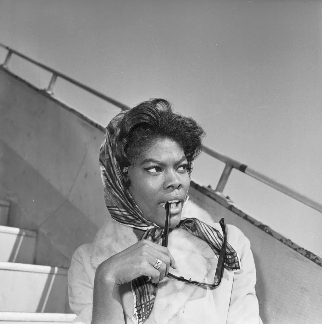 very demure. very mindful.