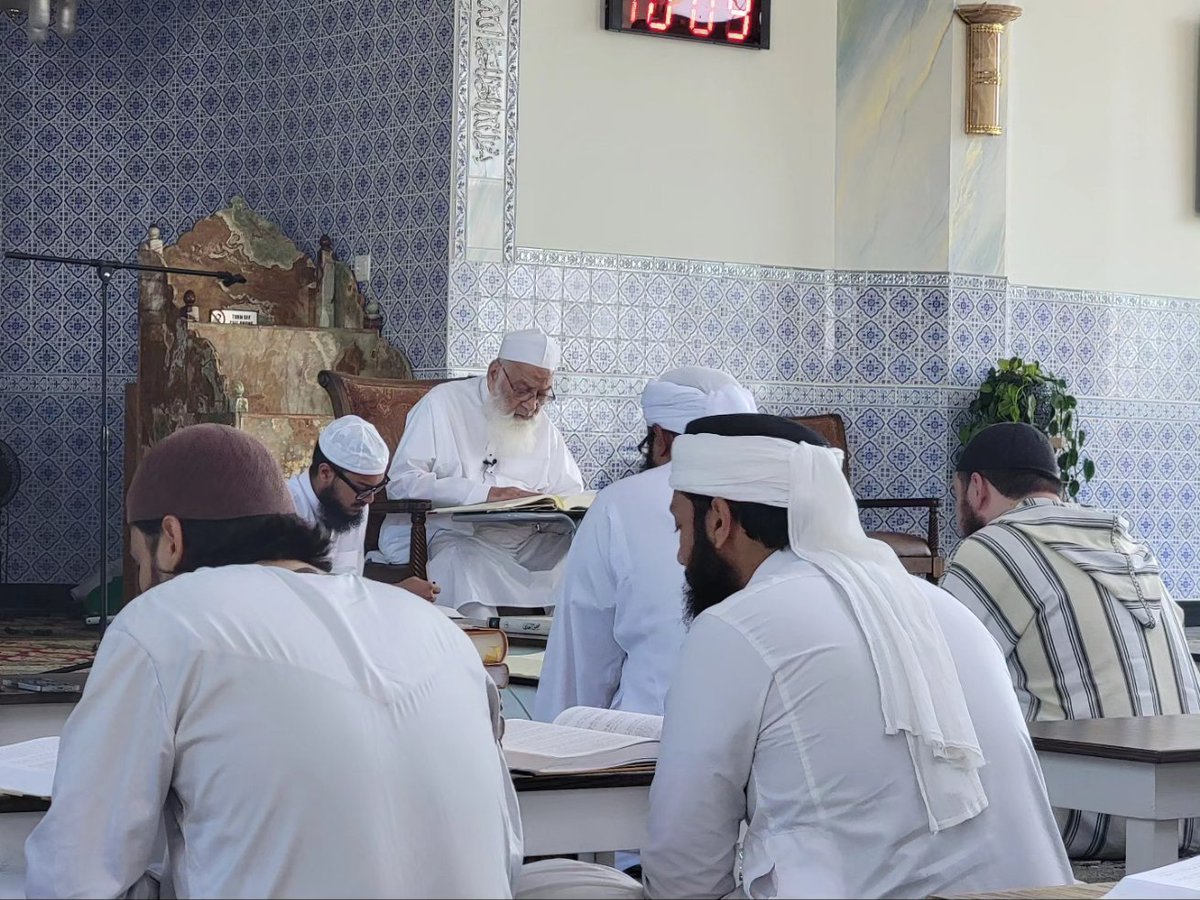iieonline's tweet photo. Maqra'a of Sahīh al-Bukhāri at IIE: A journey through the entire Bukhāri under the esteemed guidance of Maulana Mohammed Abdullah Saleem Sahib db, the last surviving student of Shaykh ul-Islam Maulana Hussain Ahmed Madani ra in the Western Hemisphere. https://t.co/qOlmmMiVuC