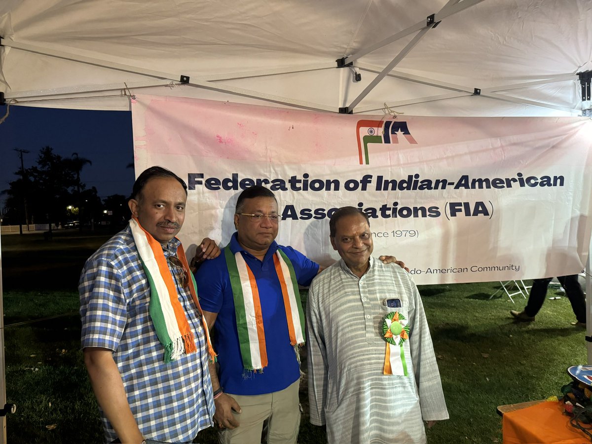 arysarkar's tweet photo. Great evening celebrating 78th India Independence Day with Mayor of Los Angeles Antonio Villaraigosa now future Governor of California candidate and Organizer Mahesh Goel of Federation of Indian American Associations (FIA) Southern California. Jai Hind 🇮🇳 https://t.co/i7pdvEviRl