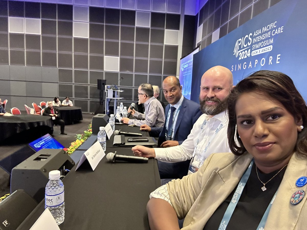tomrollinsonPT's tweet photo. Honoured to be invited to speak on the important topic of impact of frailty on outcomes @ApicsOfficial
with an outstanding #MDT panel @Zudin_P @PtGeetha @ICUnutrition
#APICS24 #icurehab #frailty #singapore https://t.co/4HcklCIIS6