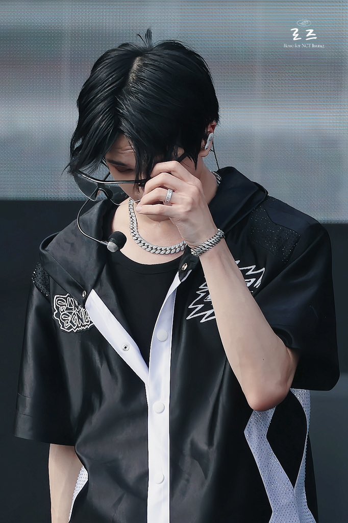 지대세★띵 tweet media