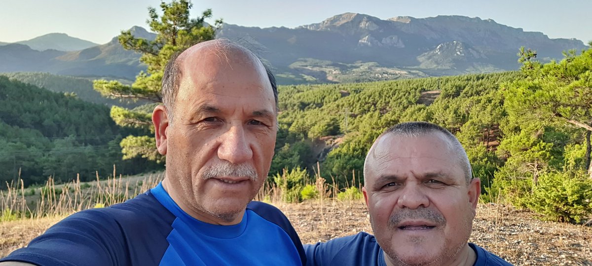 mehmetsezer01's tweet photo. #7Yıl 2555. Gün 

"İnsanların size olan davranışları, kendi değerlerini belirler, sizin değerinizi değil." - Carlos Dominguez 

Sağlıklı Yaşam Yürüyüşü'müzün kesintisiz 7. yılının son pazarında, 2555. gününü Adana Pozantı Yenikonacık Yaylası'nda yürüdük. 

#Yürüyüş #Pozantı #Adana
#Sağlık
#Pazar