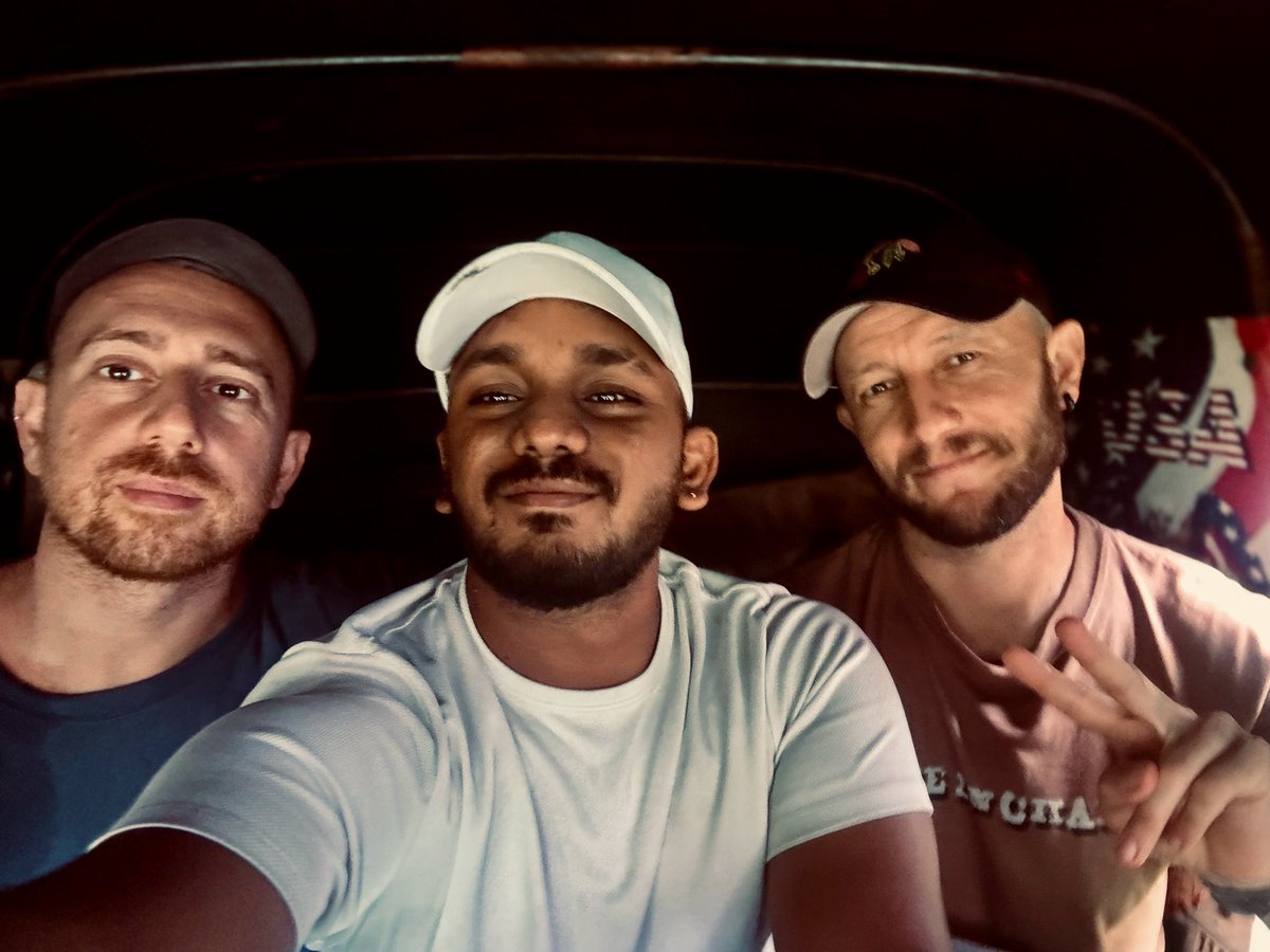 HirushanX's tweet photo. Location Scouting 🎬

#LuniaFilm https://t.co/bX1yt7MfgL