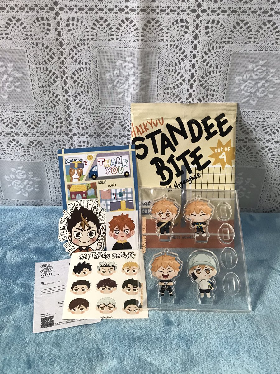 bahchira's tweet photo. ⭑.ᐟ ㅤhappy mail! ⠀⠀  ⠀⠀⠀
 ⋆  ·  ⎯⎯⎯⎯⎯⎯

ITS HERE! aku melongo dulu tadi
pas unboxing the packaging super
duper lucu  ಇ  aku mau hap 🥄🥣

big thank you to @noyanghae &amp; @kulkit_id 
shoyo arrived safely!!   ˙ . ꒷ 🍊 . 𖦹 ˙— ☀️🧡 https://t.co/0MXHrOF6Lr