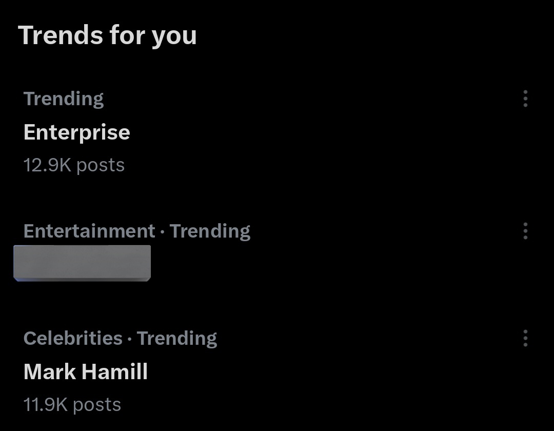 Uhhhhhmmmm... why am I trending?.. with <a href="/MarkHamill/">Mark Hamill</a> of all people?