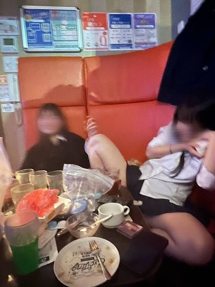 りさ　#JK tweet media