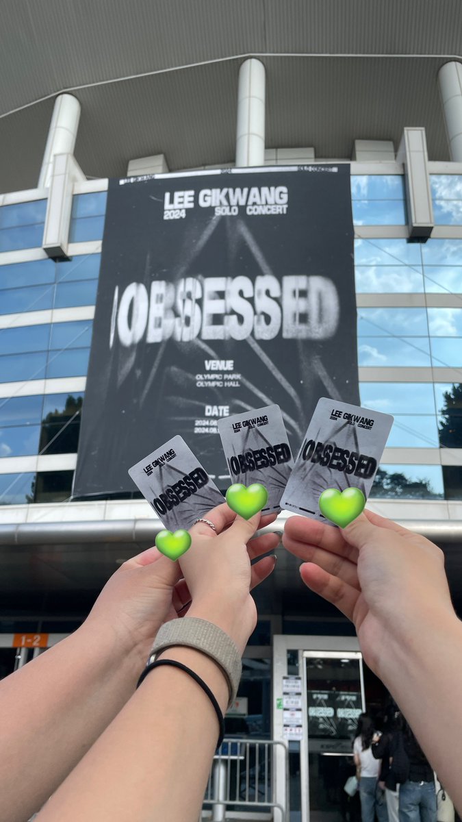 HEVELY_WHITE's tweet photo. 드디어 오늘 나도 왔댜 ,,, 💚
기깔나게 광솔콘 즐길 준비 완 😶‍🌫️🍀💚
@boniee_gk @choiae_gikwang https://t.co/VP1Ef3aTg5