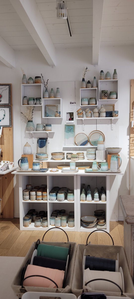 somanymoods's tweet photo. Et hop pas de dimanche pour les braves! Aujourd'hui c'est retour à #locquirec pour la journée.
Tu viens ?
#ceramiste #artisanat 🧶 #EnBoutique https://t.co/noNHjCWYgc
