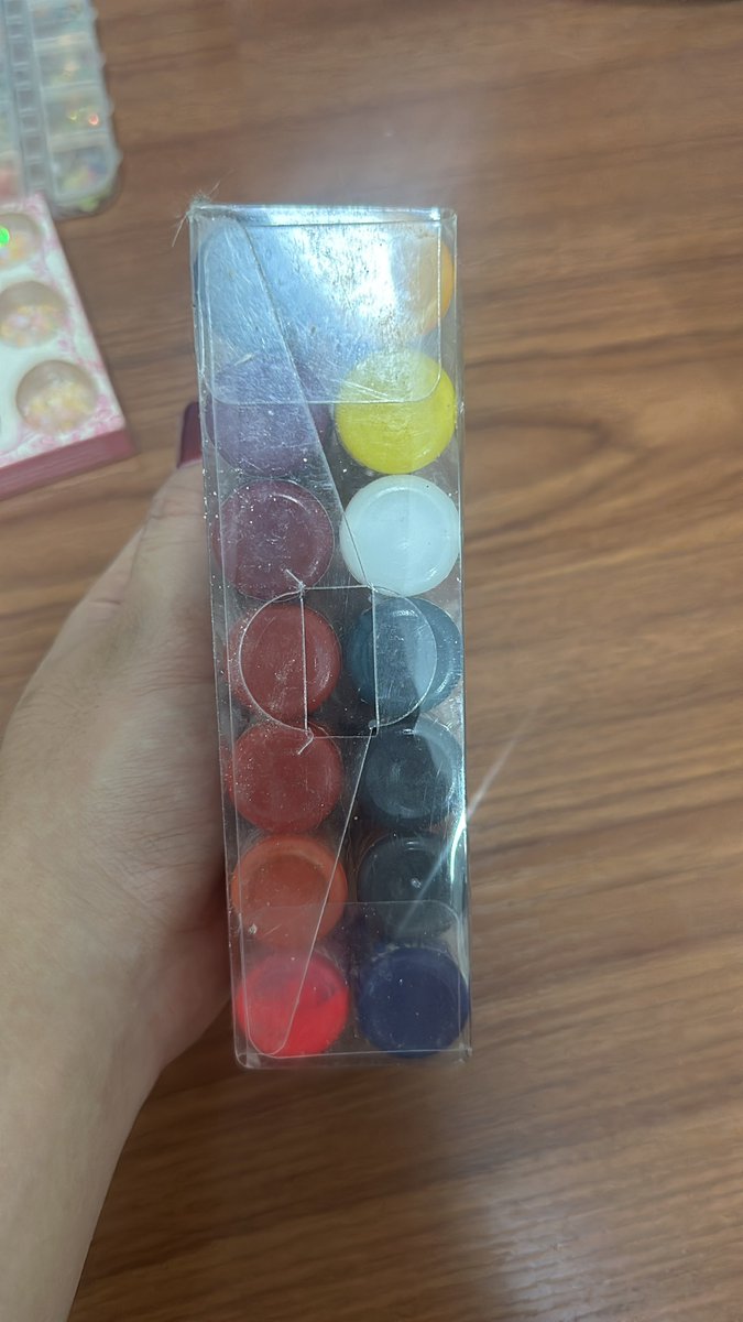 cmmsell's tweet photo. สี 20฿ https://t.co/3VvrWpwoqq