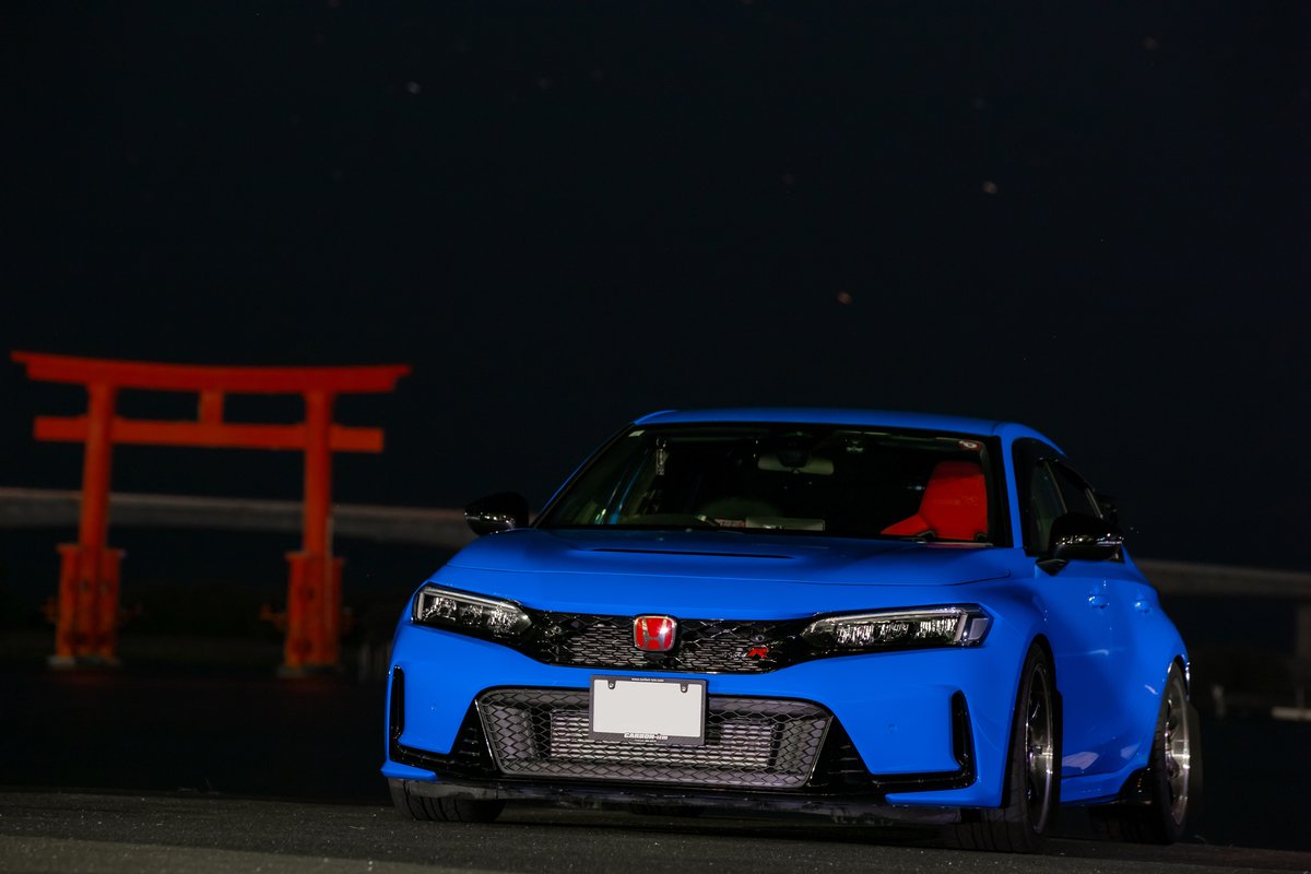 fk_camera's tweet photo. #FKlibrary
鳥居とFL5　夜ver https://t.co/v5kTriTJbI