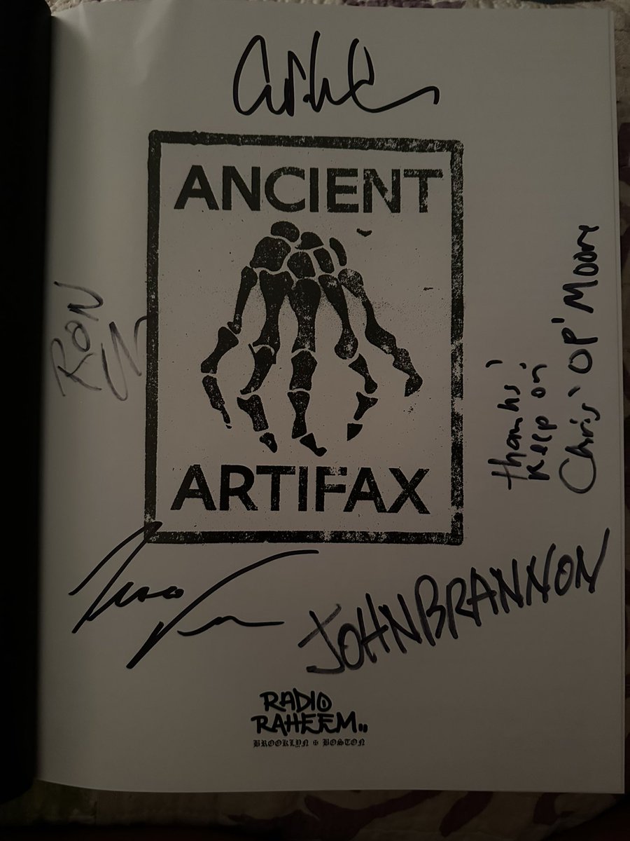 STARDUStDETROIT's tweet photo. Third Man Records Cass Corridor for the book release party of #ancientartifax recorded the entire session, had all the fellas sign the book and got to chat a bit about the beginnings of #hardcore in #Detroit #punk #Negitive #approach #legends @RealJohnBrannon https://t.co/ZCNGWPtsvV