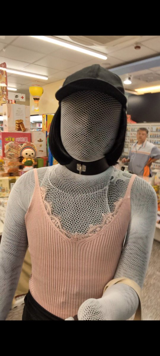 渔网丝外出！  跑去買飲料，外面真的太熱了 😵‍💫
#丝袜全包 #encasement