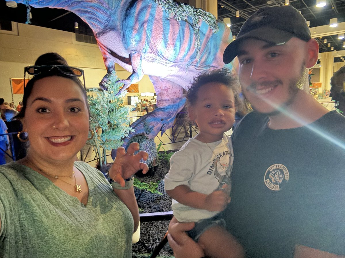 danibaybeeee's tweet photo. @Jurassic_Quest 
We had a great family day today! 🦖 🦕 https://t.co/Xmfjs3pHJG
