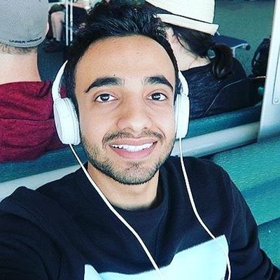 المبتعث كيف يشوف نفسه اول ما يوصل الجمارك