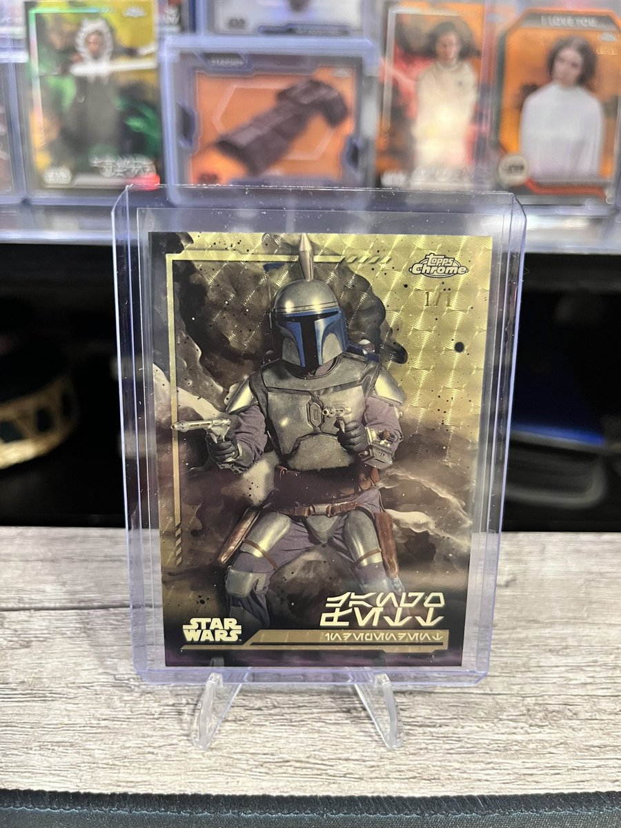 CrazyAboutCards's tweet photo. 10 boxes of 2024 Topps Chrome Star Wars. 2x /99 Vader, Gold Ahsoka &amp; Mando /50, 2x Orange /25 Princess Leia, Red Emperor /5, Greedo reflections, 2 Starship Blueprints (1 orange /25), and a Gold Vinyl 1/1 🤩 #Superfractor #StarWarsCards 

Follow justiniscrazyaboutcards on WhatNot! https://t.co/5asfJl3ixg