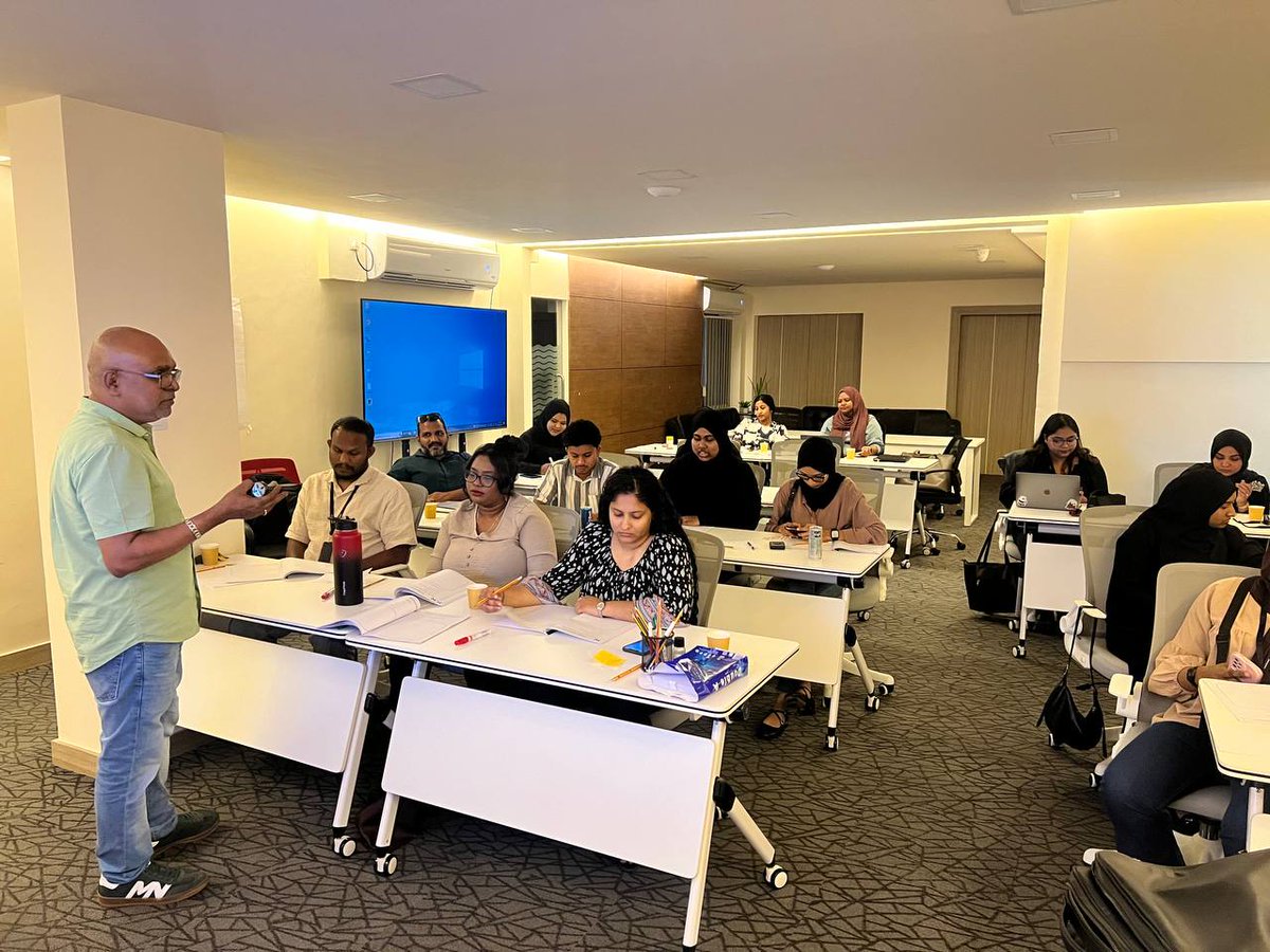 onegovmv's tweet photo. Masood Ali from Empowering All led an extensive 6-hour training session for our Male’ support staff yesterday, enhancing their skills in phone and face-to-face customer service, complaint handling, and building strong customer rapport.
#oneGov #oneGovSupport https://t.co/vCOHrdt5lx