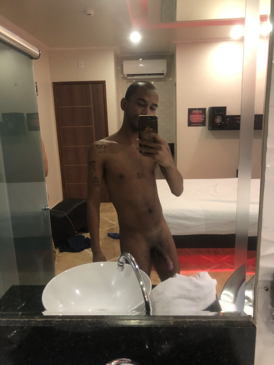 PretoAmazonico's tweet photo. - Vem brincar comigo 🍆😈. 
Conteúdos exclusivos em 👉🏾 https://t.co/Gh3zsaArk9 https://t.co/EXRqGfXvHS
