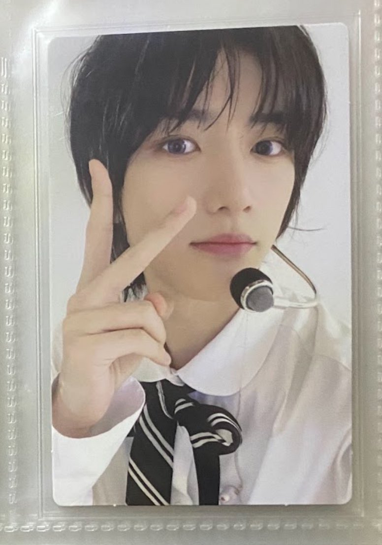 cherrybe0mkyu's tweet photo. พร้อมส่ง 𓂋บอมกยู memories 2
                   ราคา 1000.- ค่าส่ง 30.-

#ตลาดนัดtxt #แผงลอยโมอา https://t.co/ENlVmnMBb7