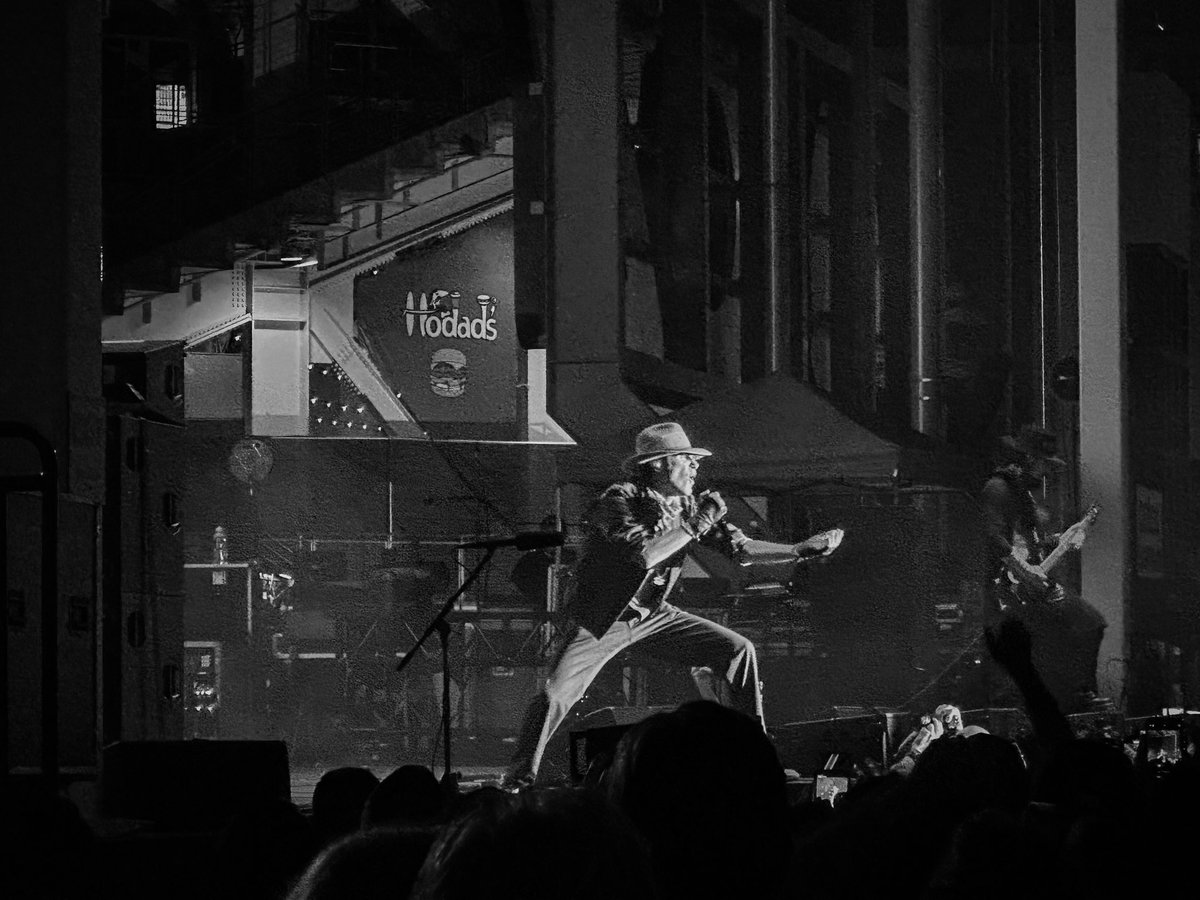 runaroundblu's tweet image. 8.11.24
@janesaddiction @perryfarrell @PetcoPark #photographer #photographychallenge #PhotoMode #photooftheday #Photo_Folio #Photos